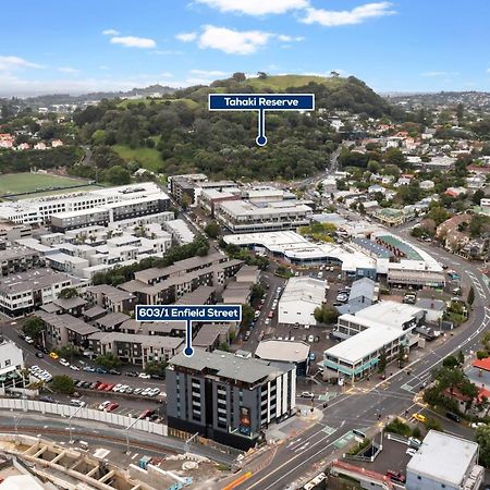 Apartamento Enfield Sky - Brand New Luxury Penthouse Auckland Exterior foto